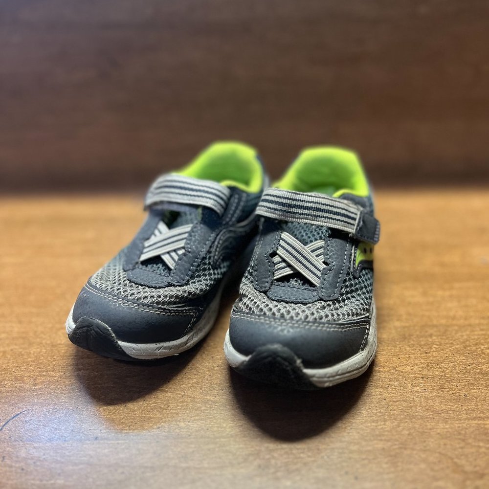 LITTLE KID'S RIDE 10 JR. SNEAKER